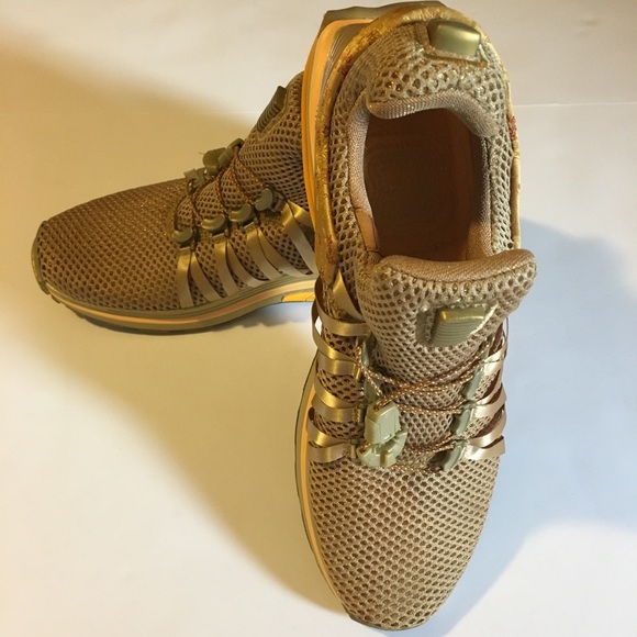 Nike Women's Gold Shox Gravity